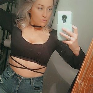 Meet your Posher, Cara